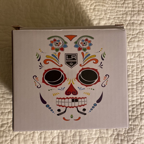 NEW Los Angeles KINGS Día De Los Muertos Mug - NHL🏒🥅💀 - Picture 3 of 7